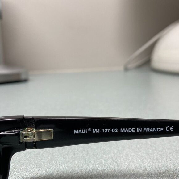 Maui Jim ONO #MJ 127-02 Black Sunglasses made in France